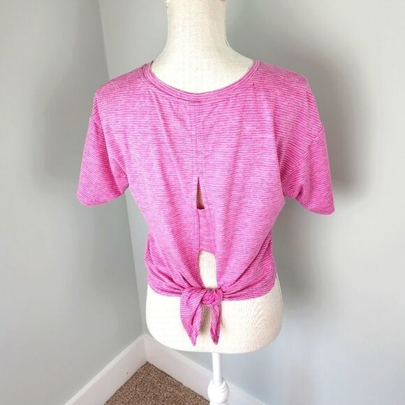 Gap Fit Womens Short Sleeve Open Tie Back Fushia Top Size Small - Picture 4 of 7